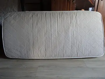 matelas 90x190