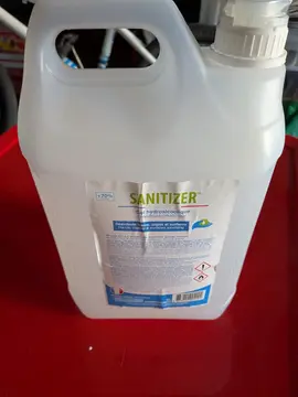 4 litres gel hydroalcoolique périmé