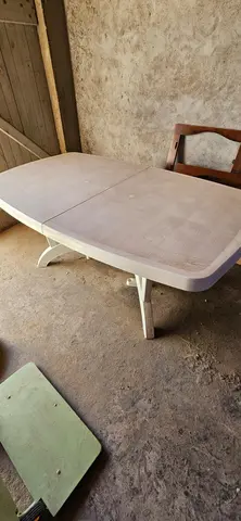 table jardin en plastique