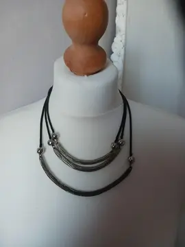 collier multi rangs