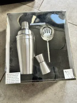 set à cocktails