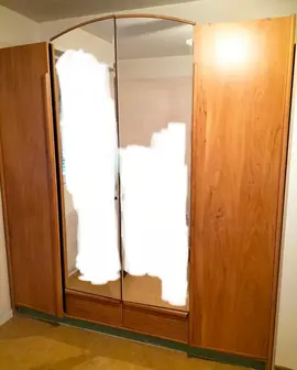 Armoire 4 portes 2 tiroirs