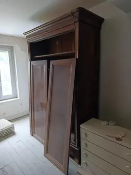 armoire hauteur 2,40m L 150 - l 55