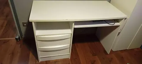 Bureau blanc