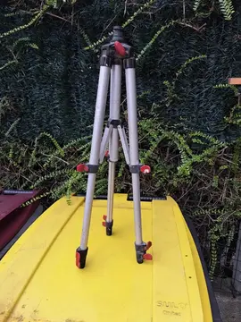 Tripode pour appareil lazer ...
