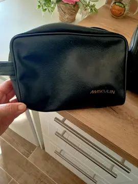 trousse de toilette