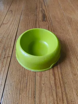Gamelle en plastique pour chat