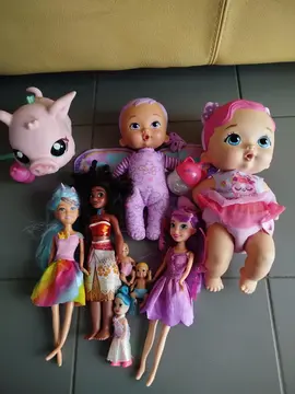jouets poupées Barbies