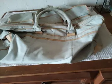 sac de sport gris