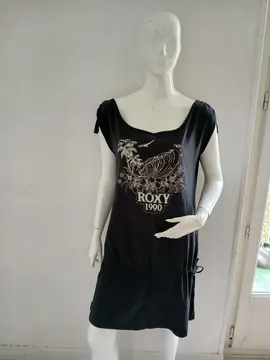 Tunique noire Roxy taille 42 (taille américaine 12)