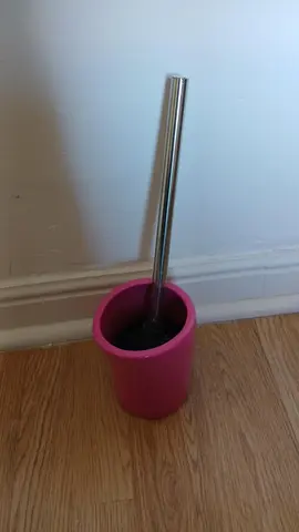 Brosse et support pour WC