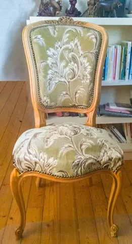 6 chaises sièges à refaire