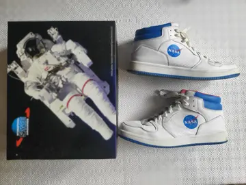 Chaussures montantes NASA taille 43