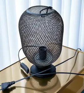 Lampe de chevet en métal