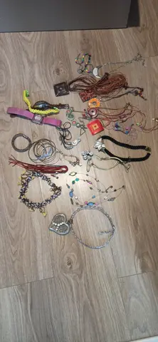 Lot bijoux