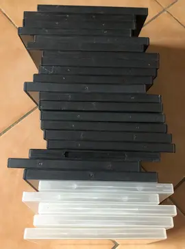 Lot de 25 boîtiers de DVD