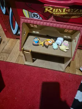 maison plus figurines