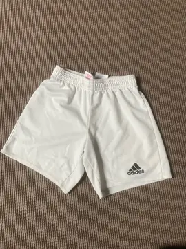 short sport blanc adidas enfant 7 ans