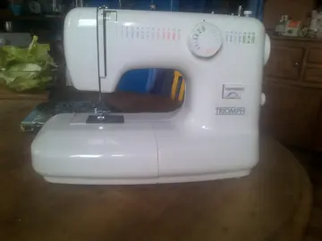 machine à coudre pour pièce