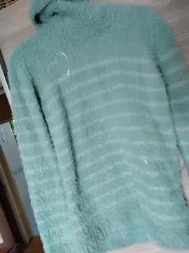 pull couleur menthe taille 10 ans