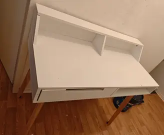 bureau type scandinave