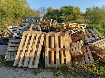 Palette en bois petite et grande