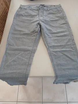 Pantalon Bizzbee taille 38 ado