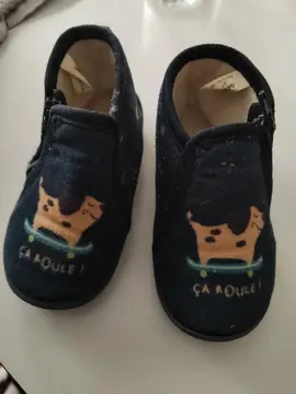 Chaussons taille 21 bébé