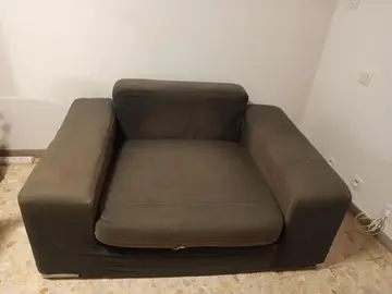 Donne grand fauteuil idéal pour animaux ou dépanner