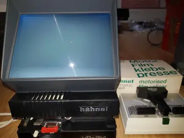 Visionneuse et réglette de montage super 8