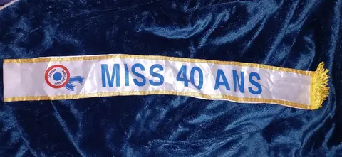 Écharpe Miss 40 ans