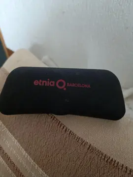 Étui à lunettes