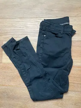 Jean droit noir pour enfant fille