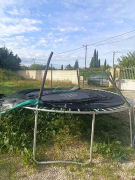 grand trampoline bon état