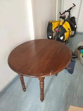 URGENT Donne table