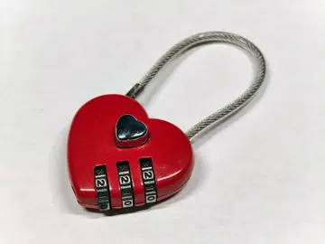 Cadenas en forme de coeur