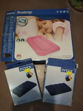 matelas enfant + oreillers gonflables