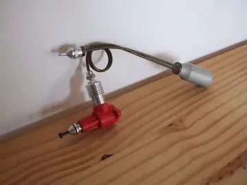 Petit moteur à gaz carbonique comprimé