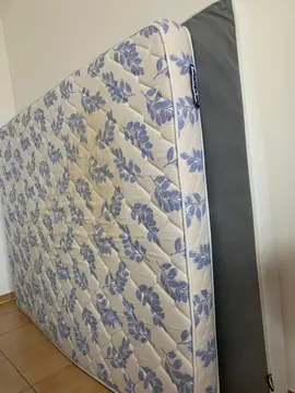 Donne 2 matelas deux personnes 140x200 Bultex et Ikea