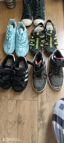 lot de chaussures
