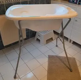 Baignoire sur pieds vertbaudet