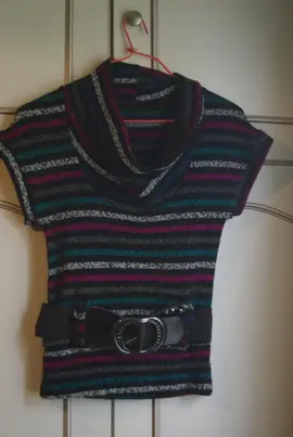 pull sans manches 8/10 ans