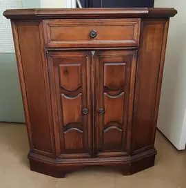 Petit meuble d'entrée