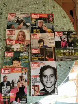 10 revues Paris Match. Récentes