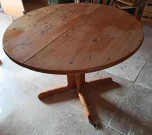 table en bois de sapin