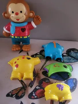 petit singe rigolo et lumineux