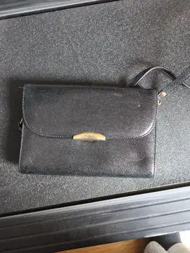 pochette noire