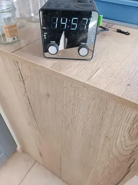 radio réveil avec projection