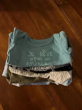 vêtements 1 à 3 mois
