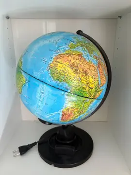 lampe globe terrestre